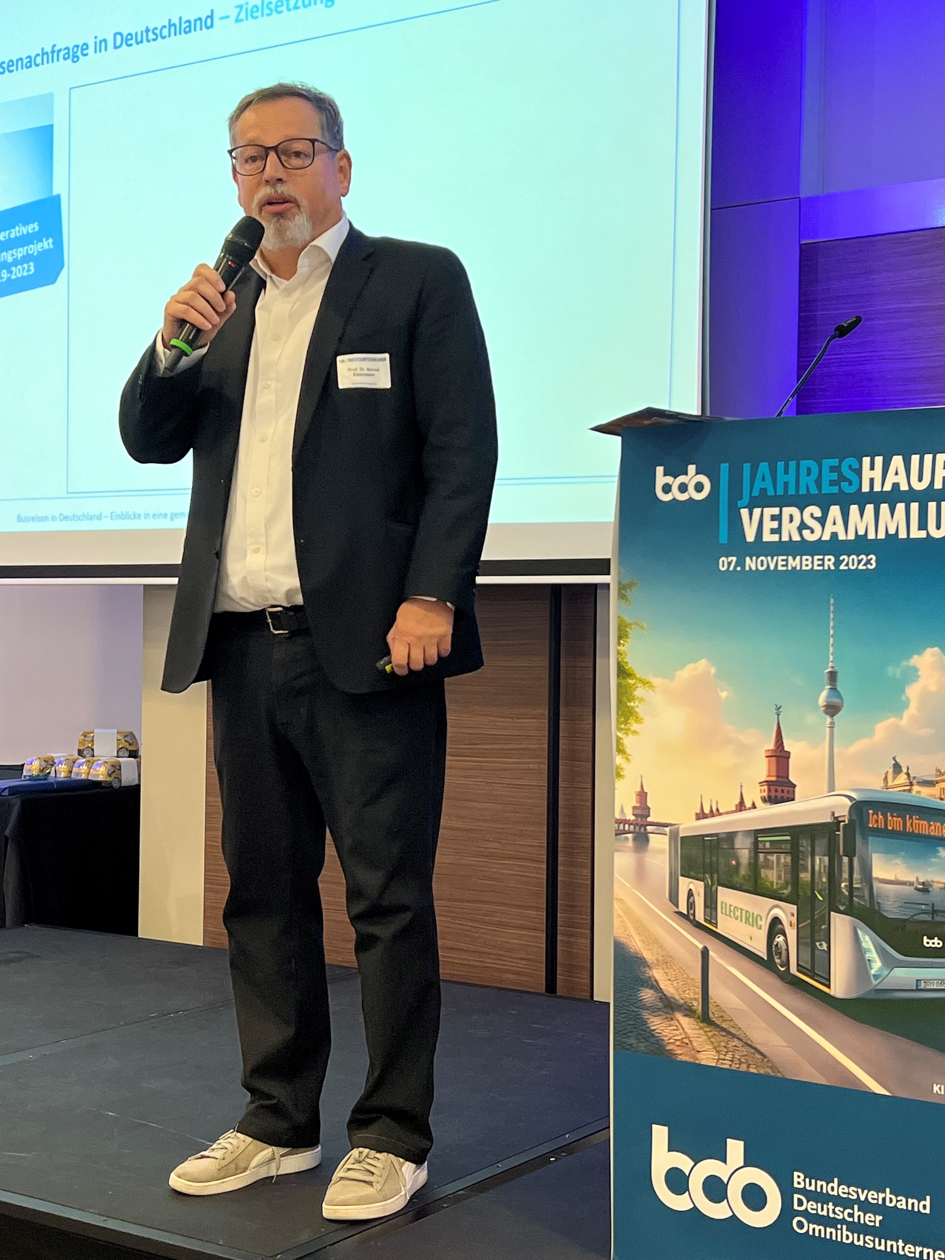 Forschungsprojekt präsentiert Busreisenachfrage 